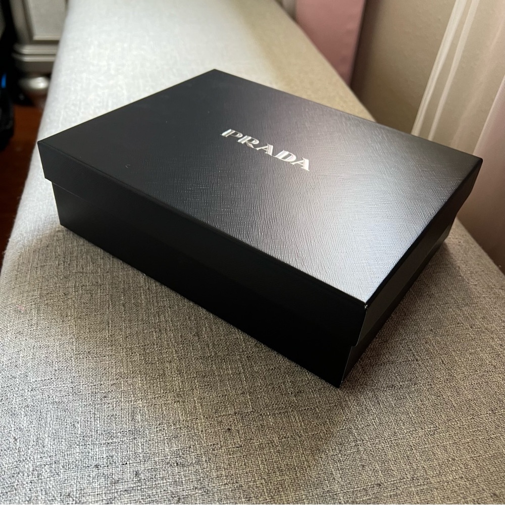 Prada Box - Picture 6 of 6